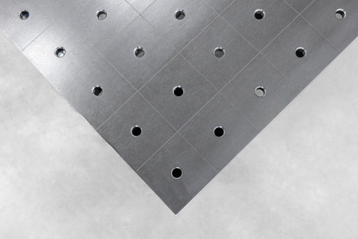 Stół Spawalniczy PLUS Siatka - 100x100mm, System - Φ16, Rozmiar - 2000x1000mm