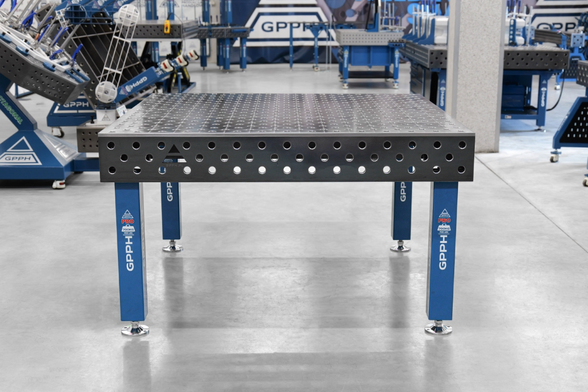 Stół Spawalniczy PRO Siatka - diagonalna, System - Φ28, Rozmiar - 1500x1480mm,