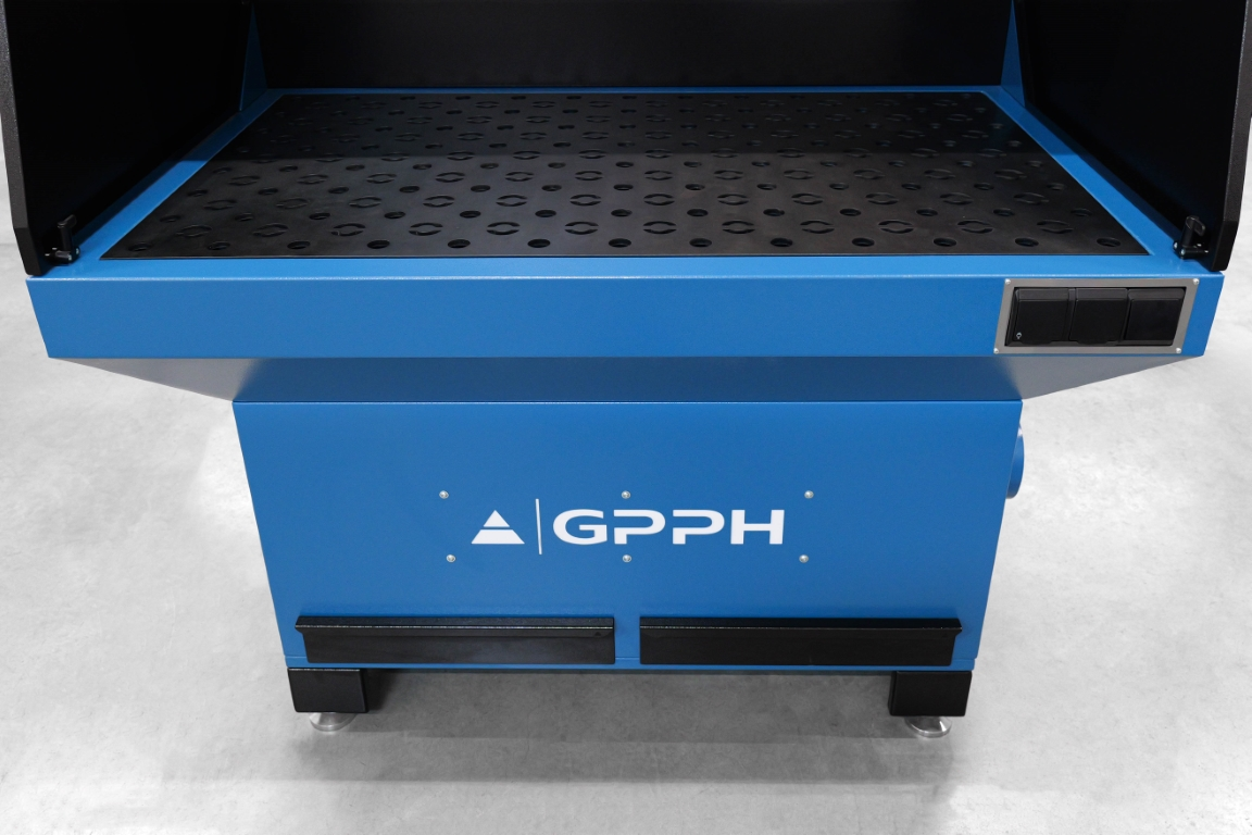GPPH Stanowisko Szlifiersko-Spawalnicze Podstawa z odciągiem górnym 1270x770 mm fi28 mm siatka 100x100 mm