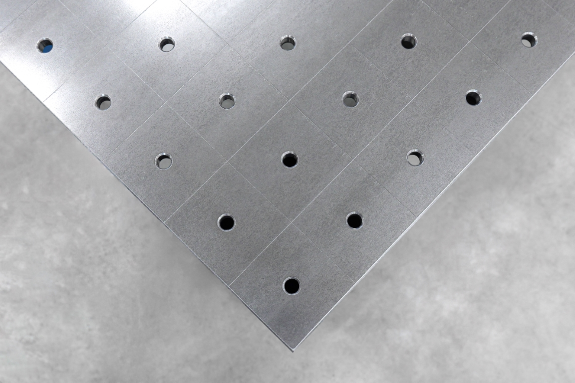 Stół Spawalniczy PRO Siatka - 100x100mm, System - Φ16, Rozmiar - 1500x1000mm