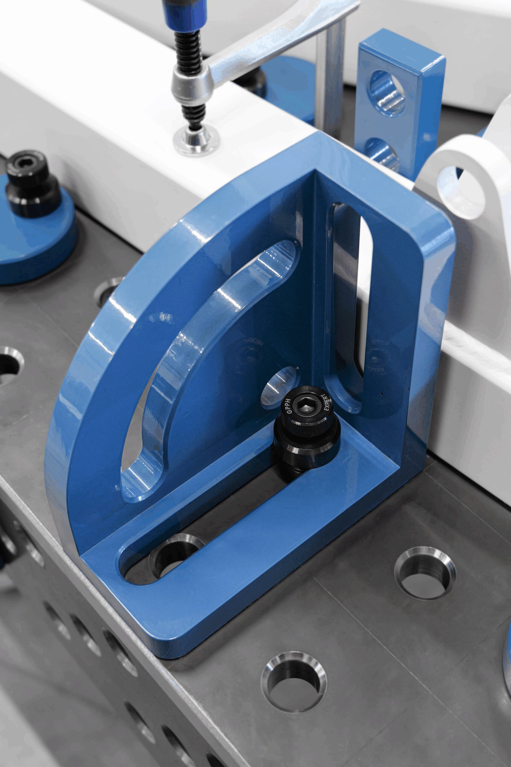 Kątownik 200x200mm, System - Φ28, Seria - EXPERT