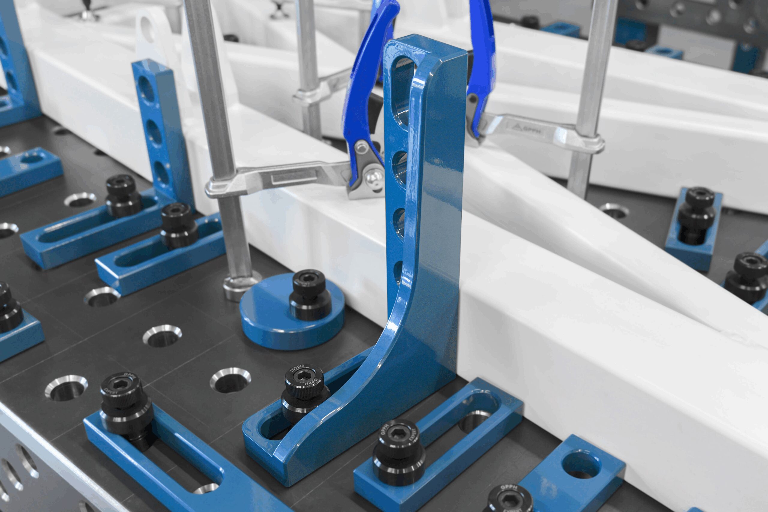 Kątownik 300x190mm, System - Φ28, Seria - EXPERT