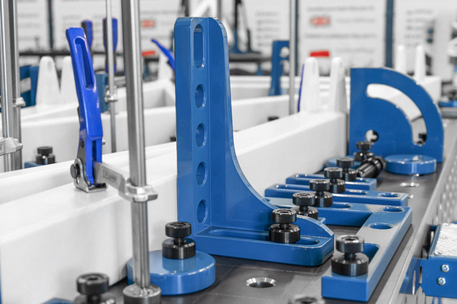Kątownik 300x190mm, System - Φ28, Seria - EXPERT