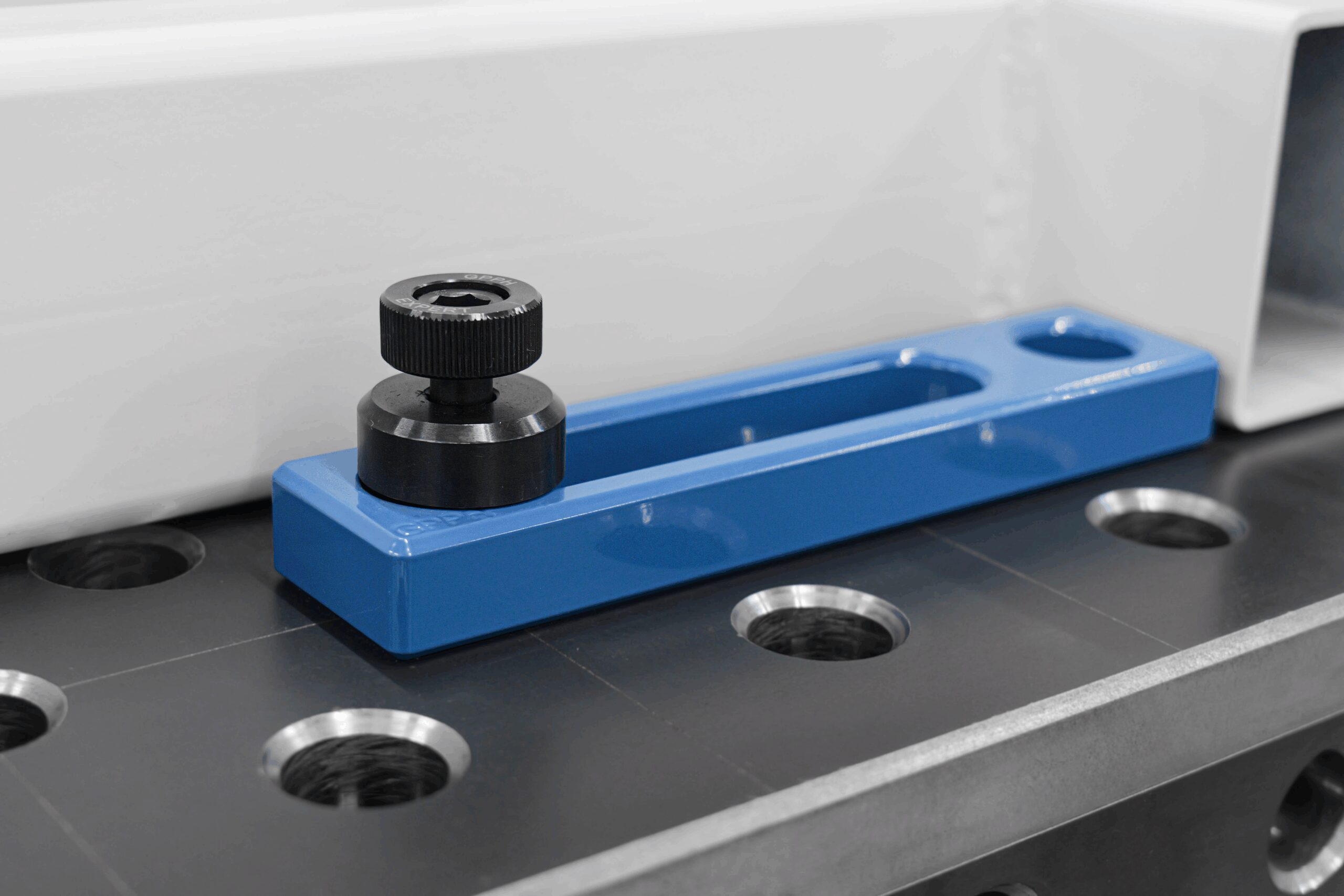 Stoper 225, System - Φ28, Seria - EXPERT