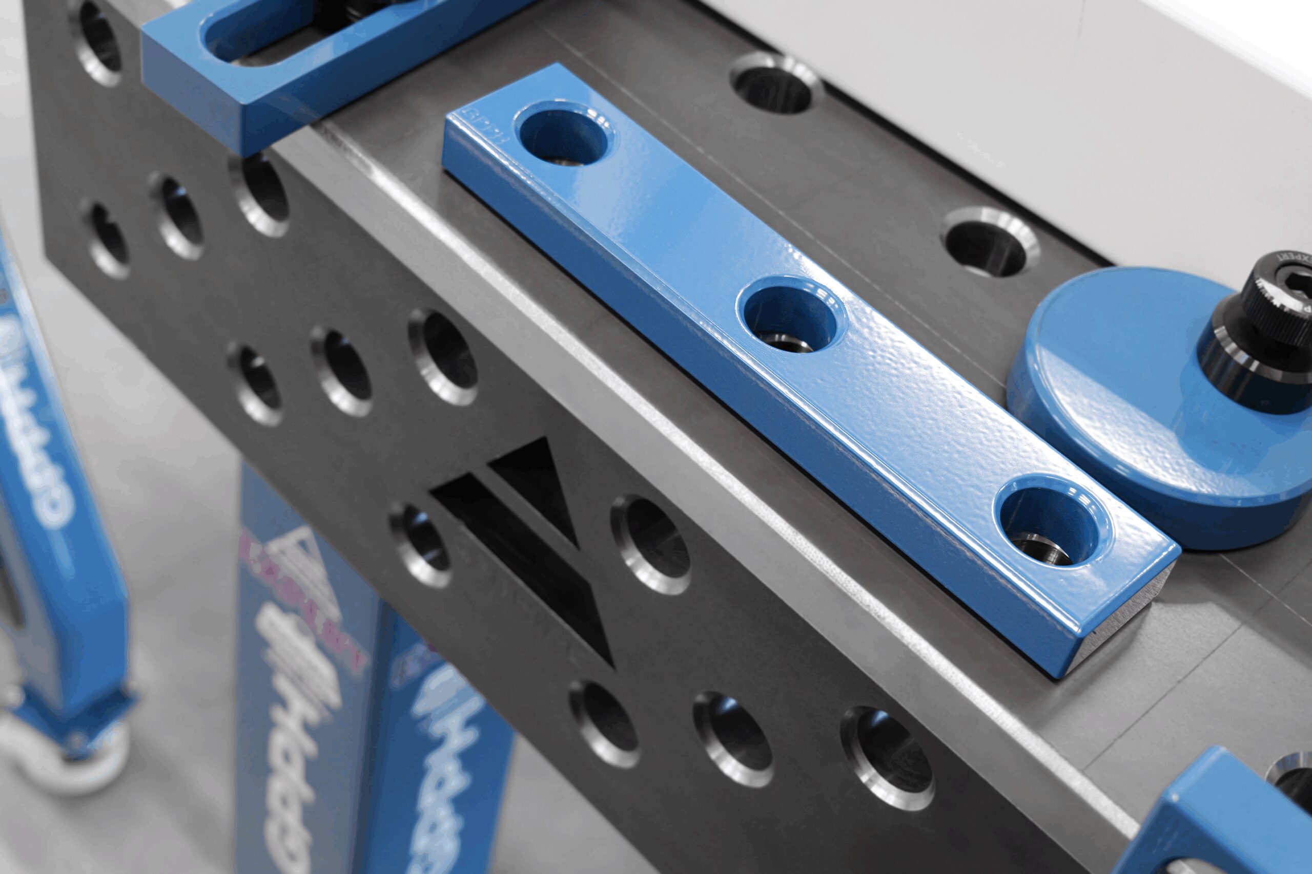 Stoper 260, System - Φ28, Seria - EXPERT