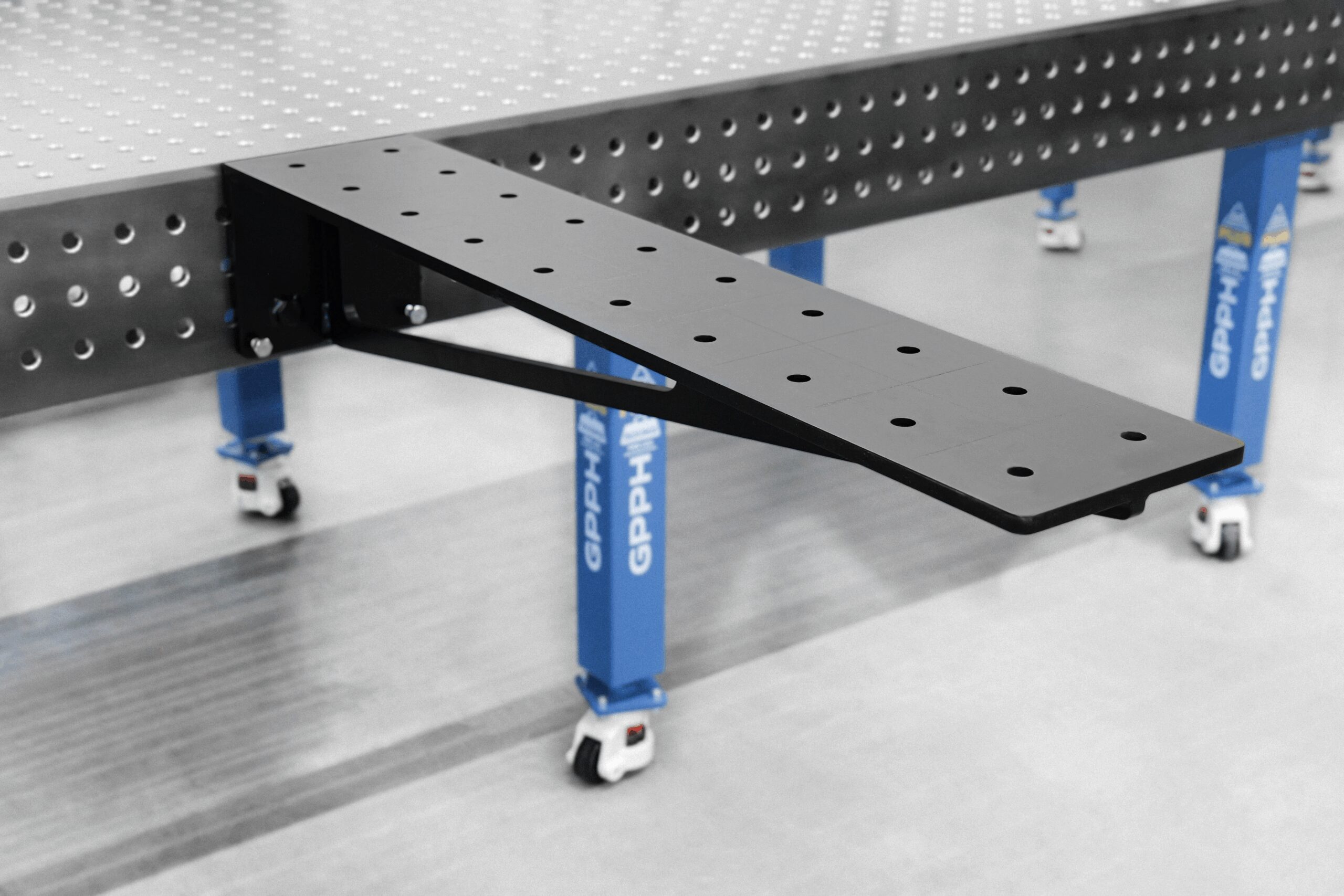 Przedłużenie 1000x200mm, Siatka - 100x100mm, System - fi16 mm, Seria - PLUS